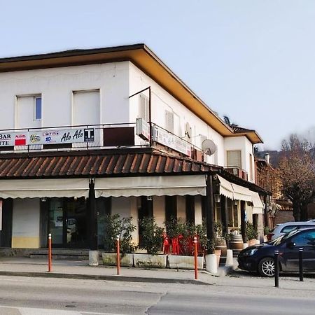 Alo Alo Albergo Casteggio Экстерьер фото